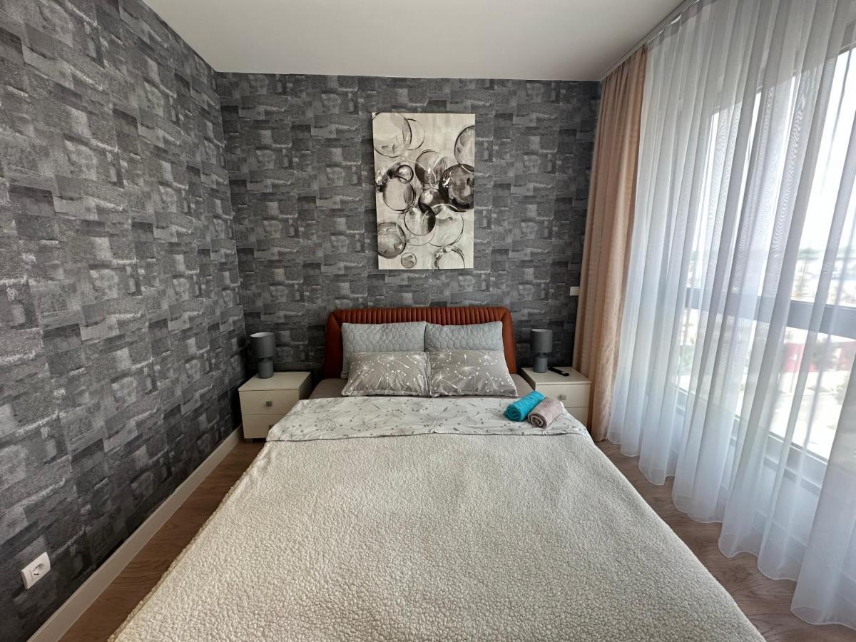 The Gates 410 A Apartment Belgrade